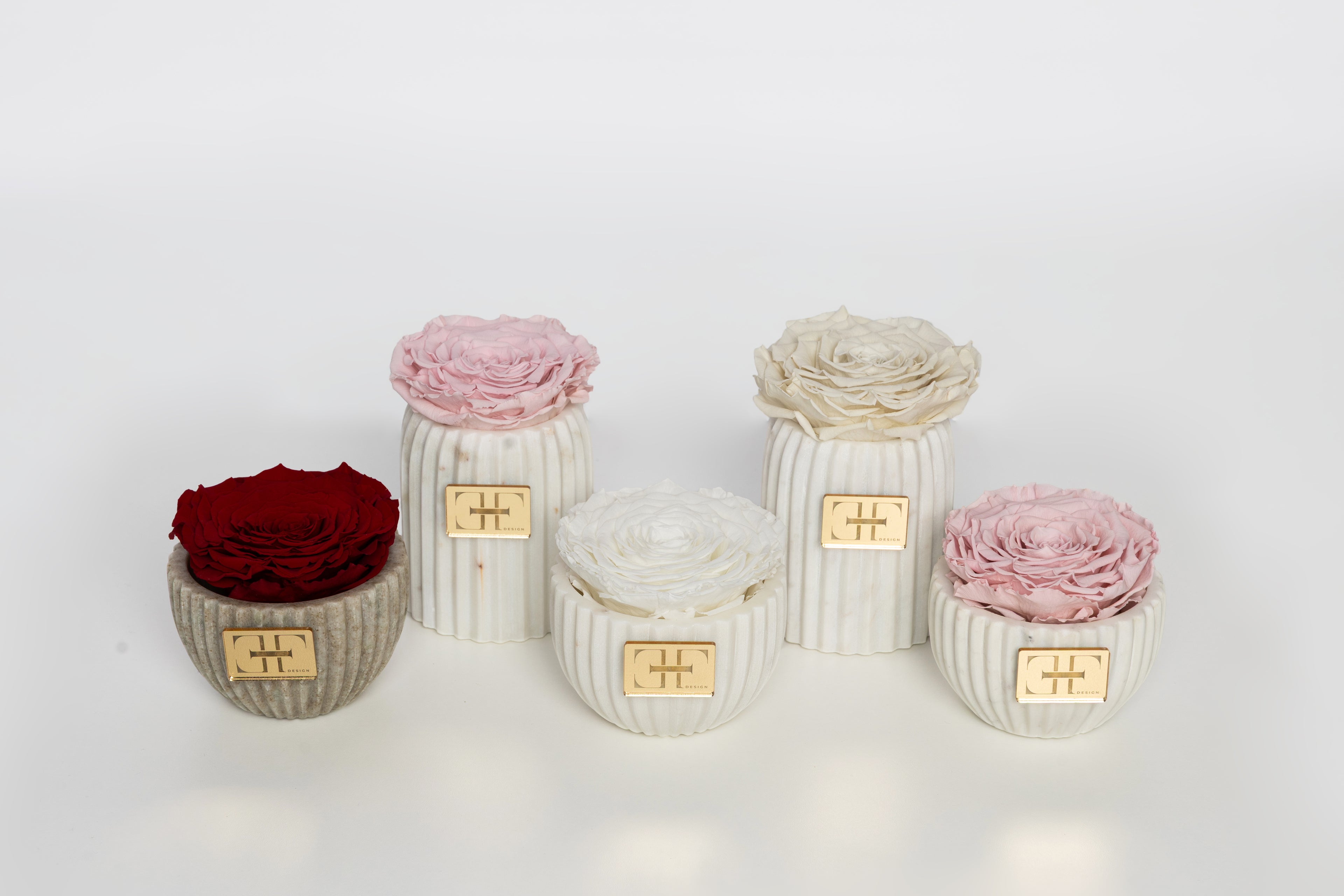 17 - Giant Preserved Rose in Ribbed Marble